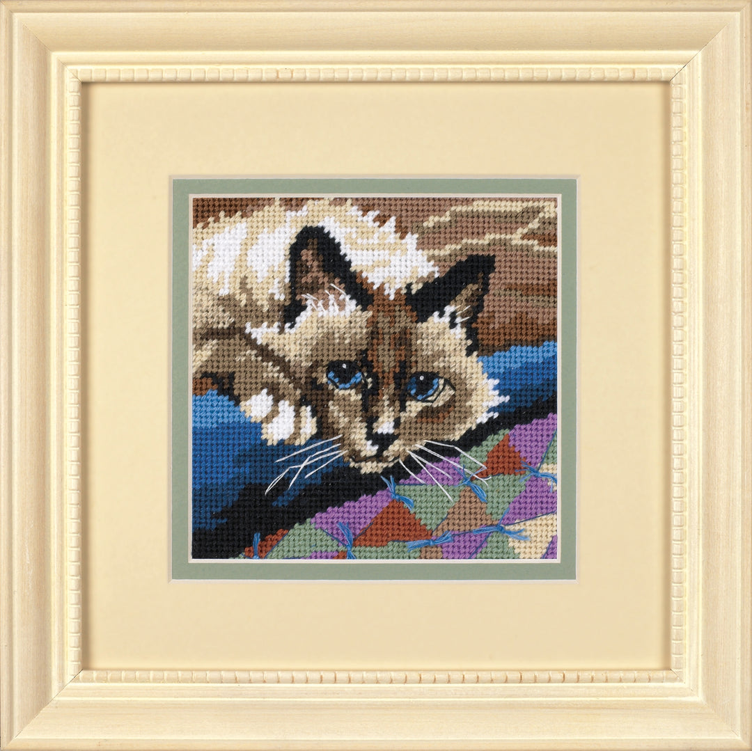 Needlepoint Kit: Mini: Cuddlycat