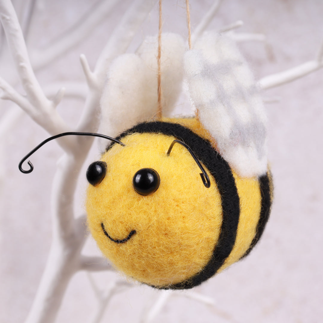 Needle Felting Kit: Bee